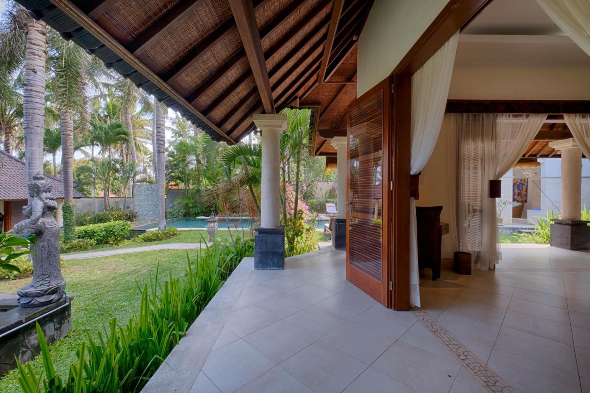 Kutus Kutus Saba Beach Villa Yogyakarta Exteriör bild