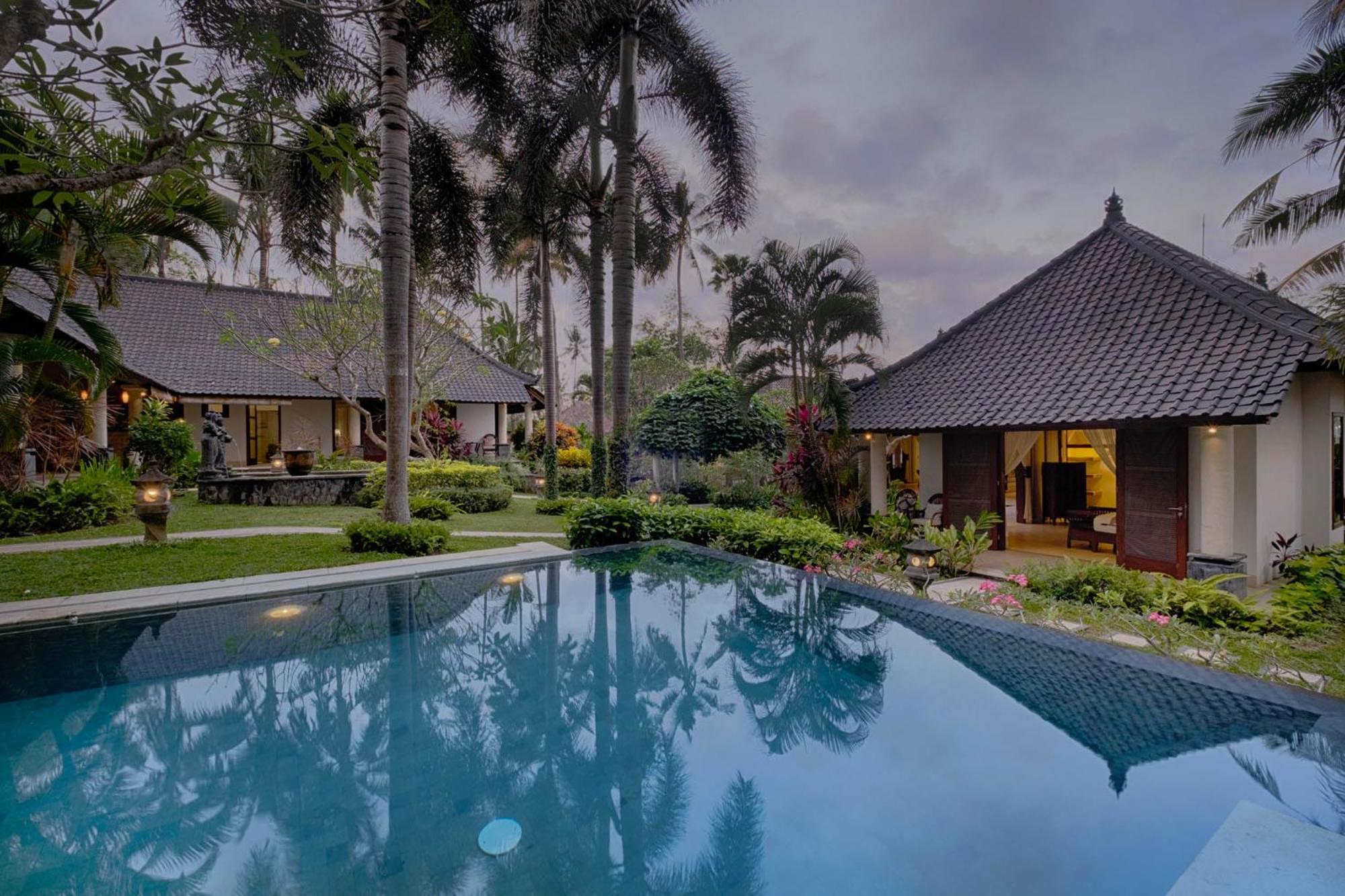 Kutus Kutus Saba Beach Villa Yogyakarta Exteriör bild