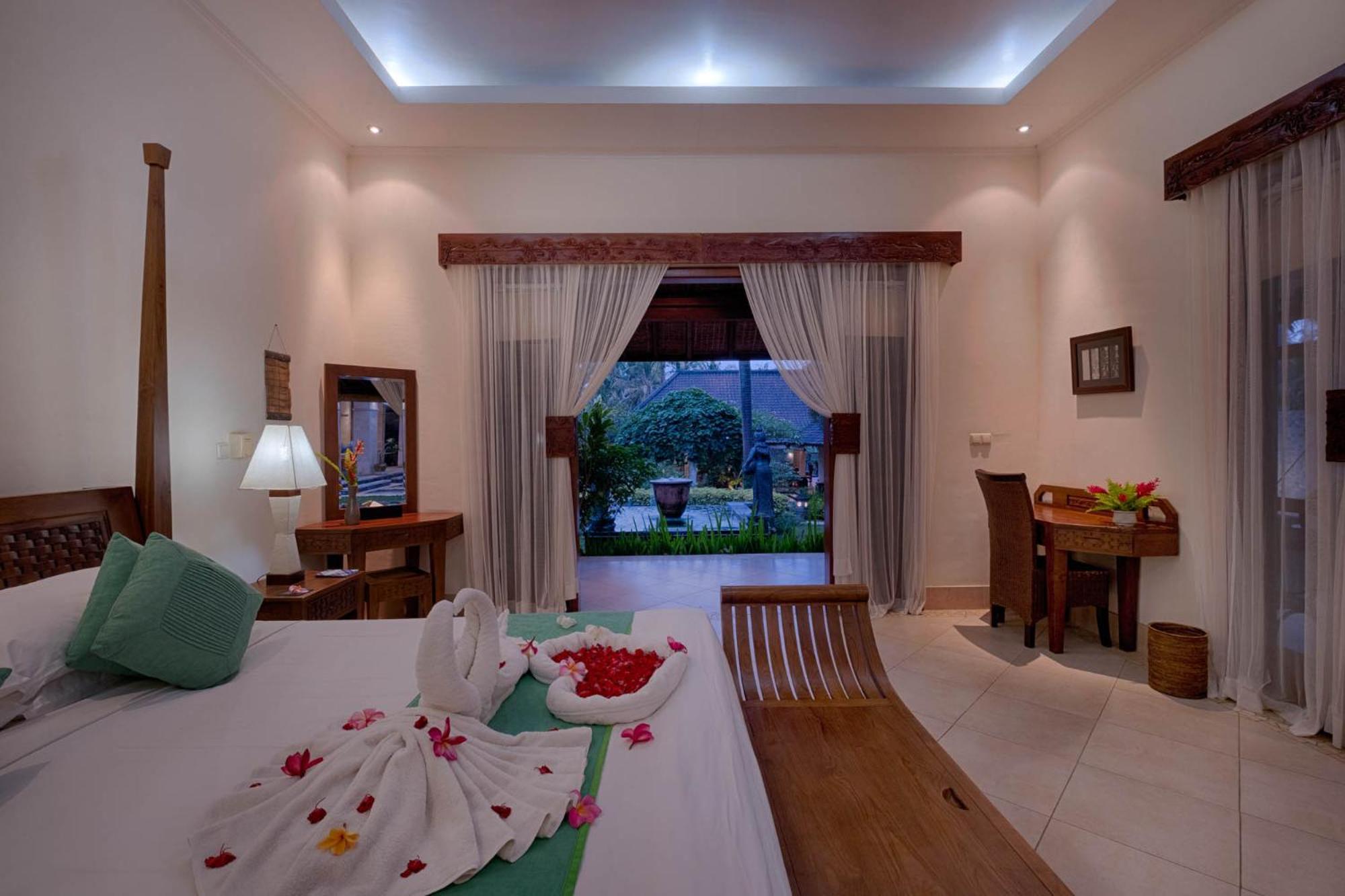 Kutus Kutus Saba Beach Villa Yogyakarta Exteriör bild