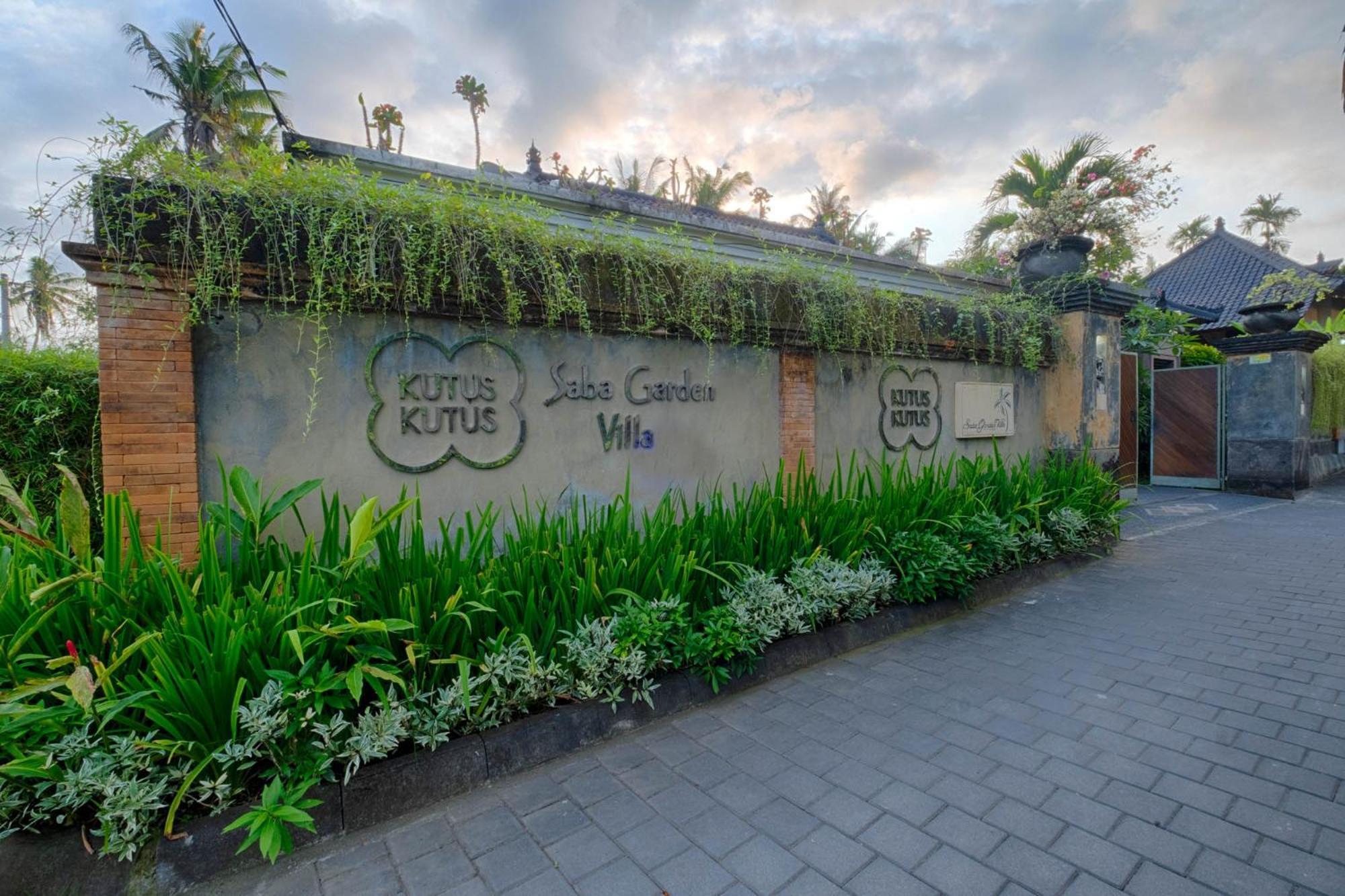 Kutus Kutus Saba Beach Villa Yogyakarta Exteriör bild