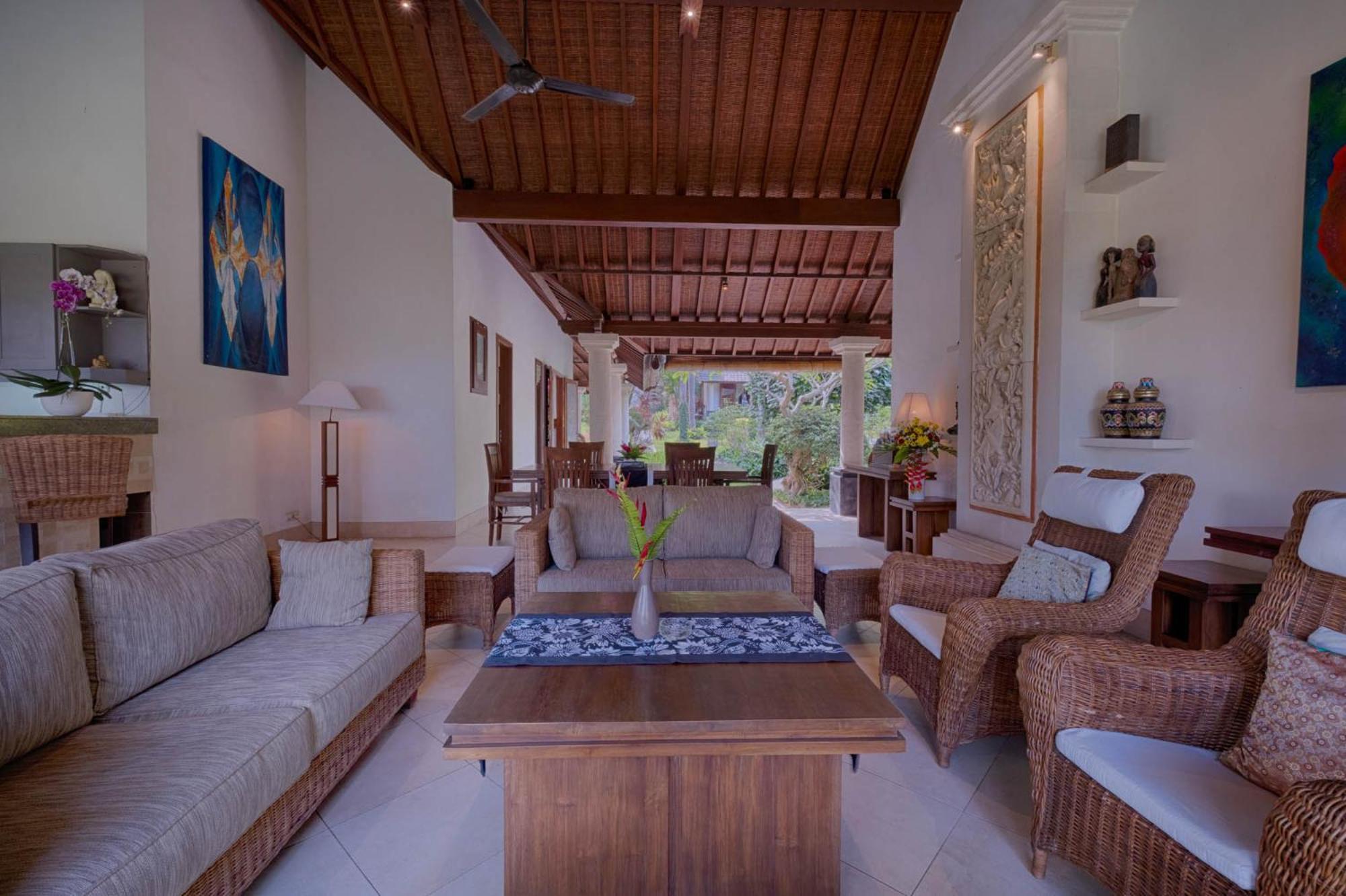 Kutus Kutus Saba Beach Villa Yogyakarta Exteriör bild