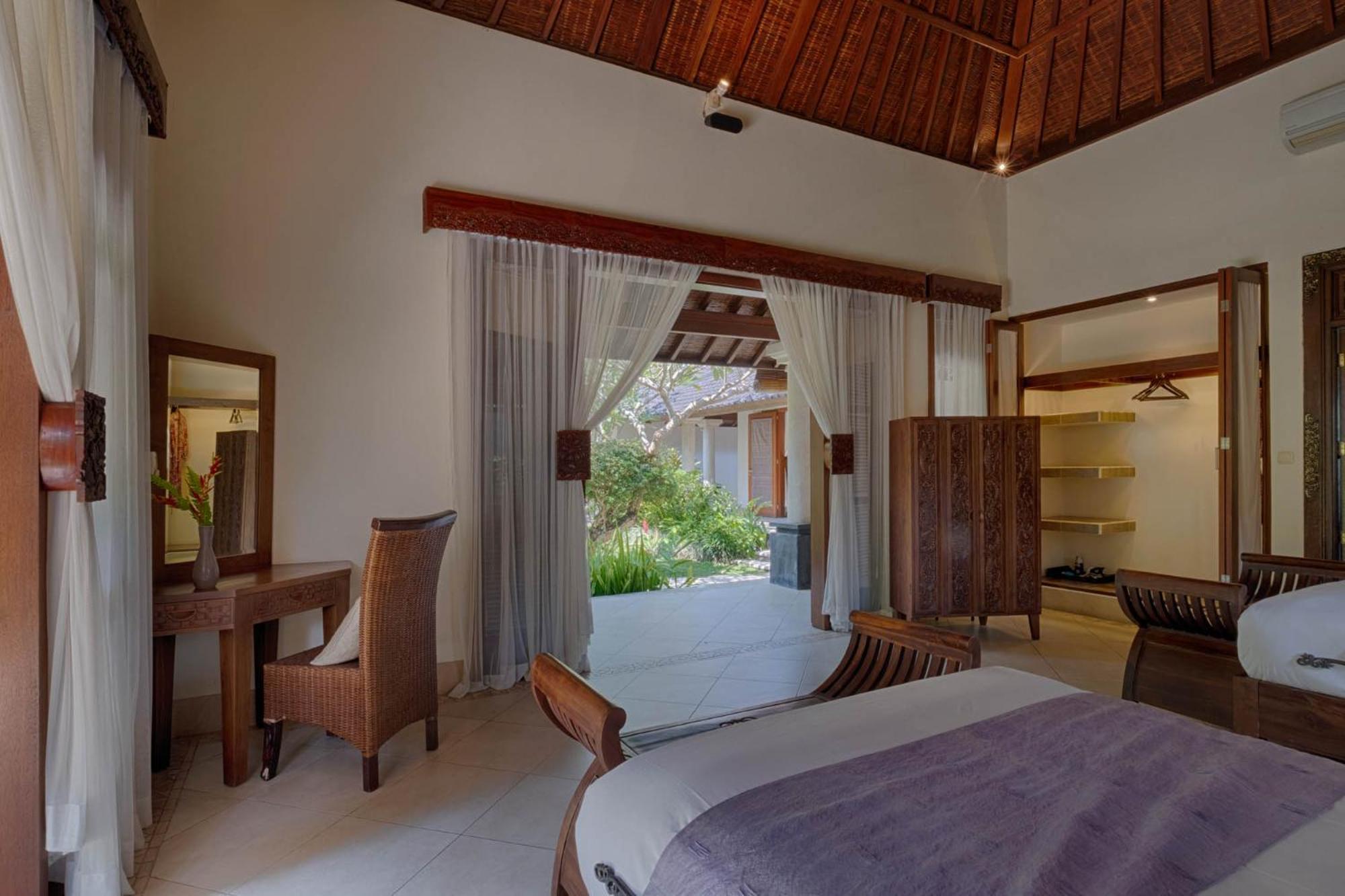 Kutus Kutus Saba Beach Villa Yogyakarta Exteriör bild